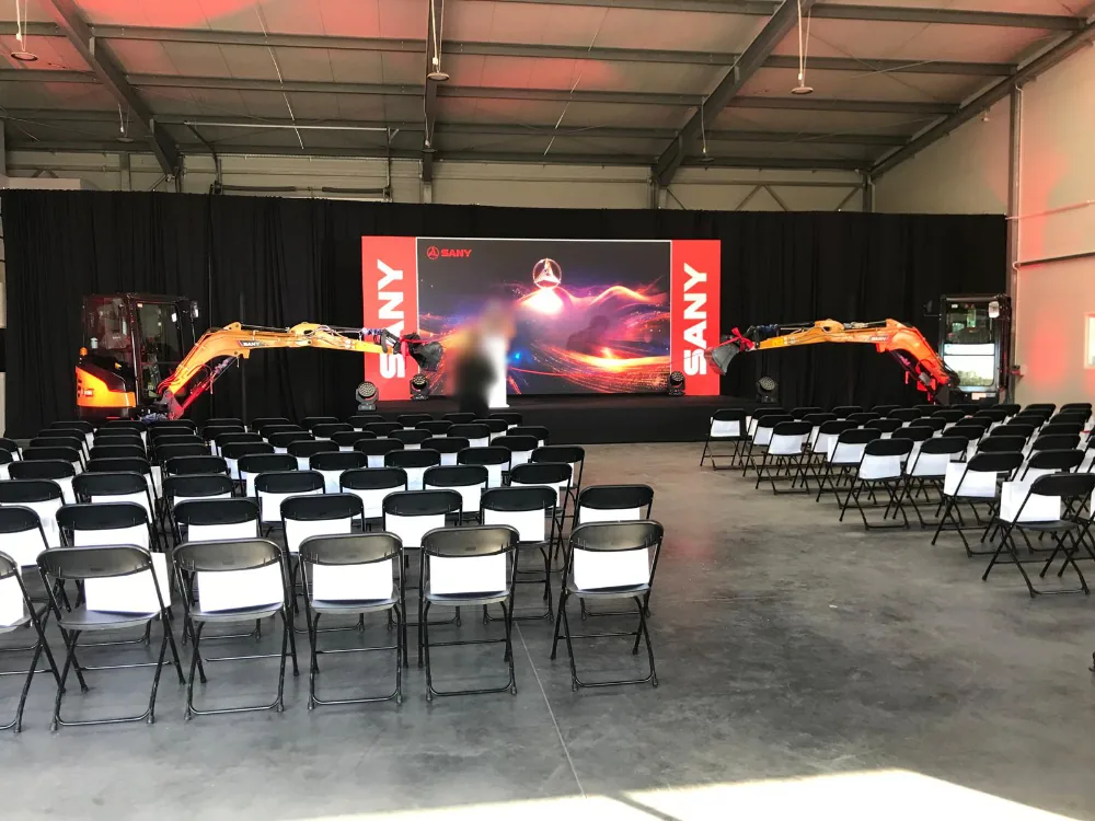 Reportaż z eventu SANY: scena z ekranem LED