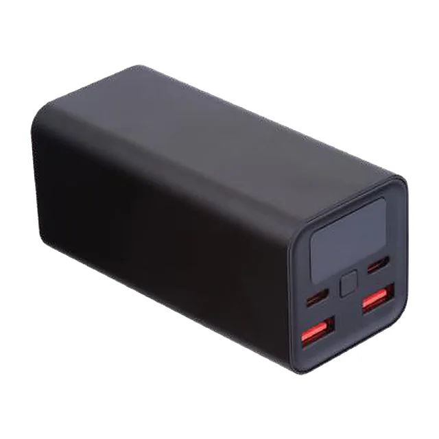 Czarny powerbank 20000 mAh z wyświetlaczem i portami USB