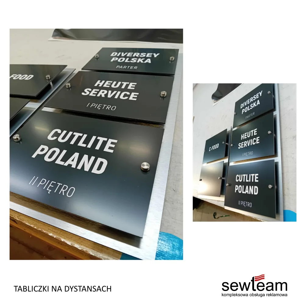 Powtarzalne tabliczki na dystansach wykonane według jednego wzorca